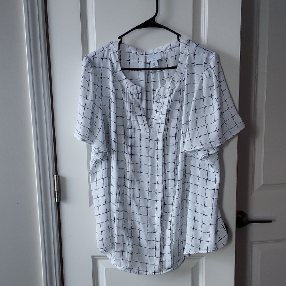 Liz Claiborne White and Black Grid Blouse Xxl